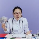 earn money as a medical student